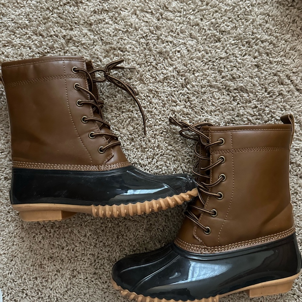 Black and Tan Duck Boots